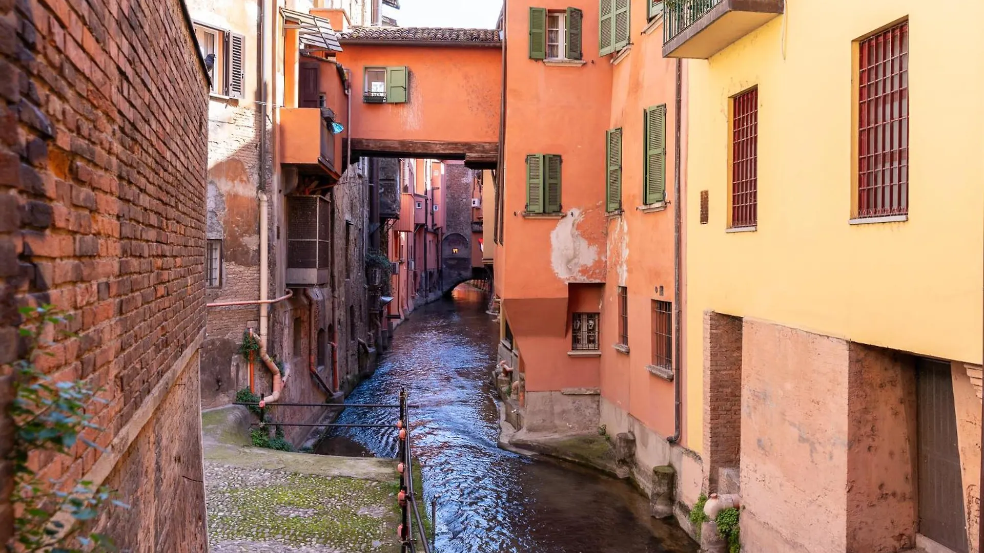 Matildeland Appartamento Centro Storico - Via Indipendenza Bologna 0*,  Italy